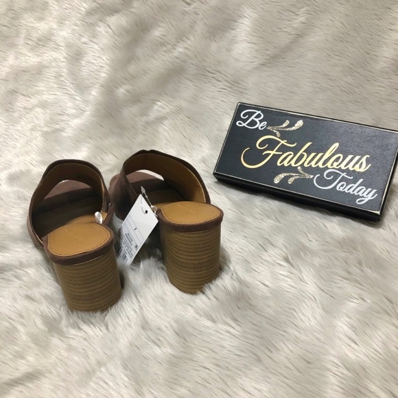 Universal Thread Women’s Norelle Microsuede Stacked Heeled Mules color Brown - Picture 5 of 7